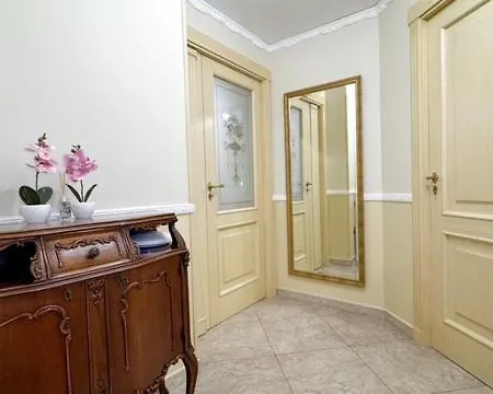 Casa Pontenuovo 52 *